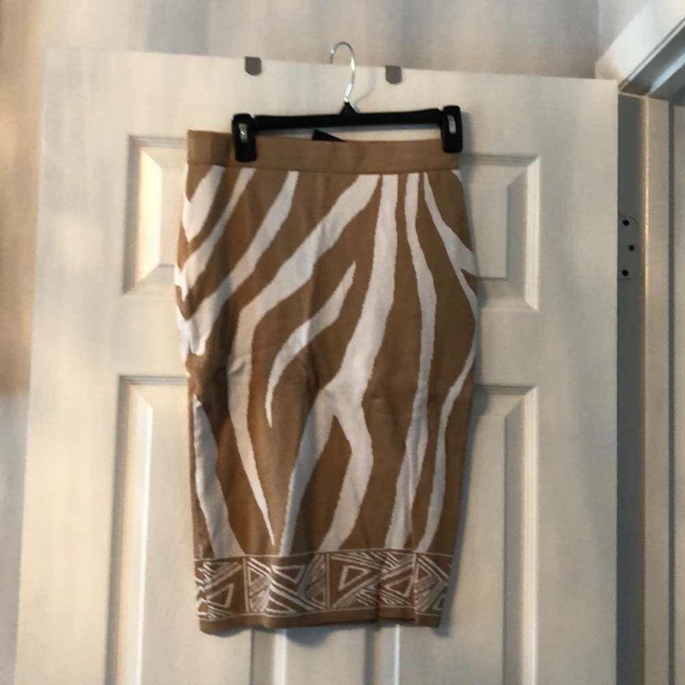 Tan and cream designed sweater skirt